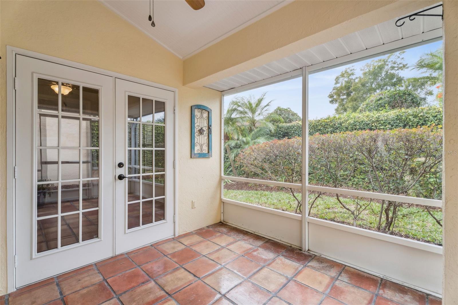 Image 30 of 38 For 709 Barrington Circle