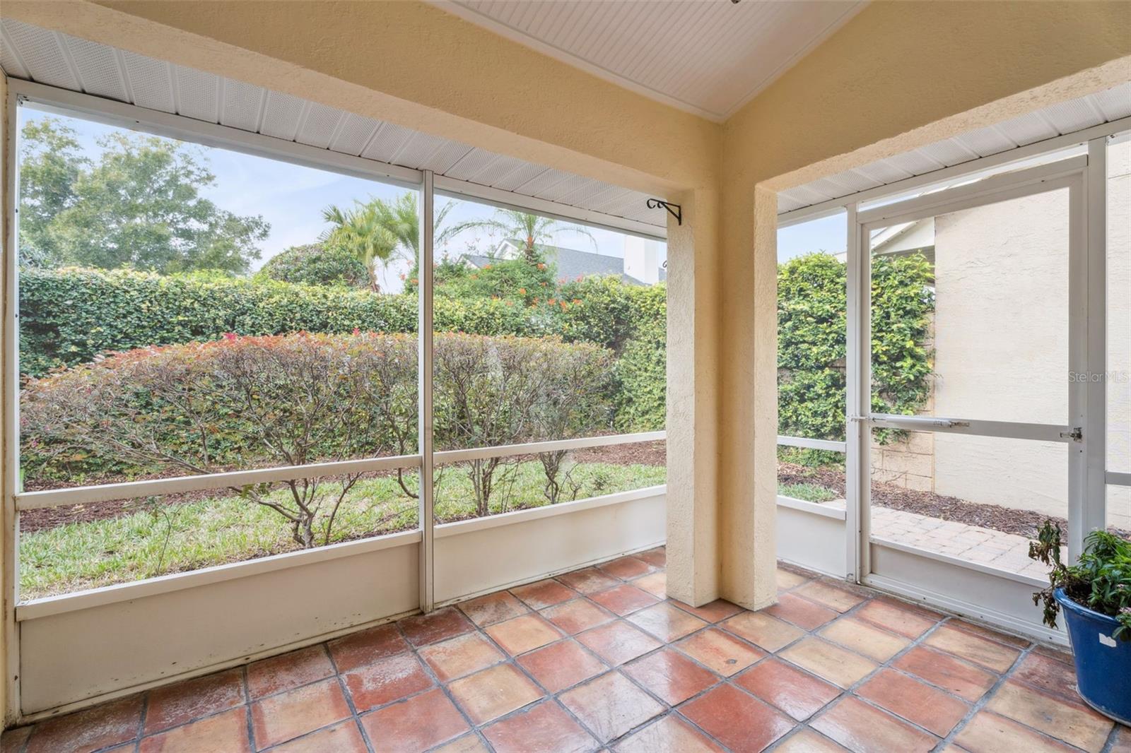 Image 31 of 38 For 709 Barrington Circle