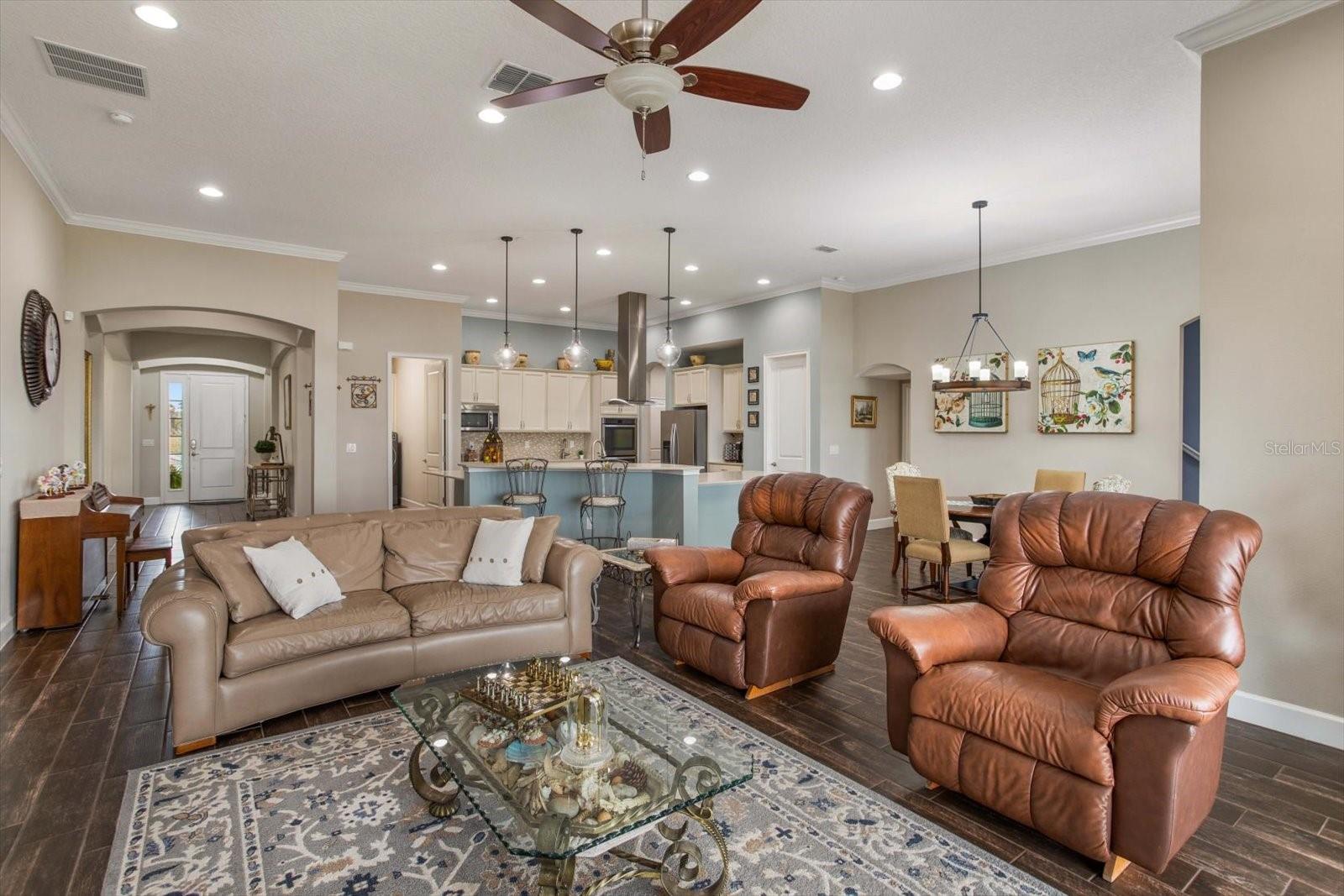 Image 21 of 51 For 15532 Avenue Of The Arbors