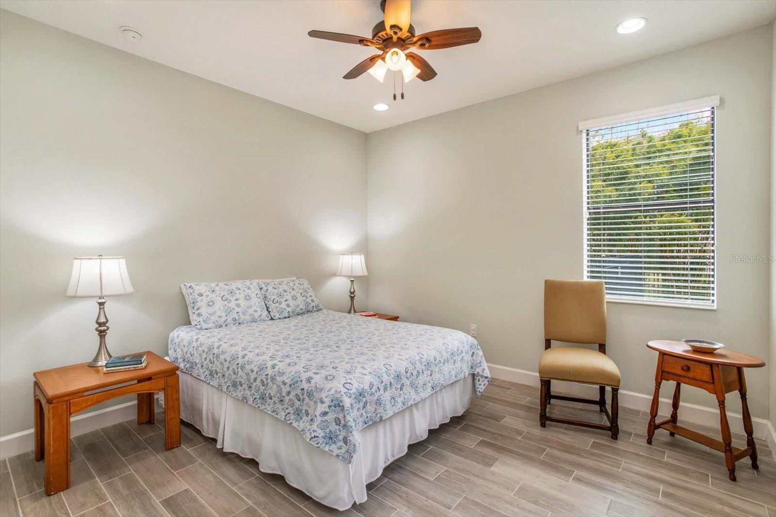 Image 28 of 51 For 15532 Avenue Of The Arbors