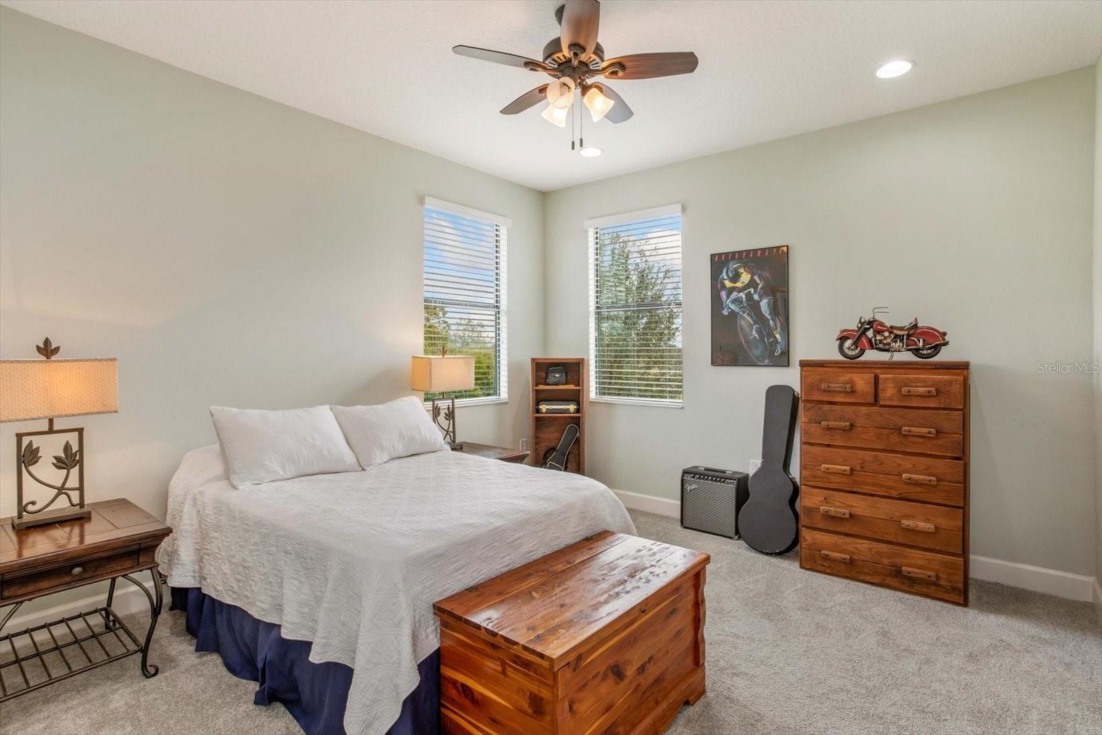 Image 33 of 51 For 15532 Avenue Of The Arbors