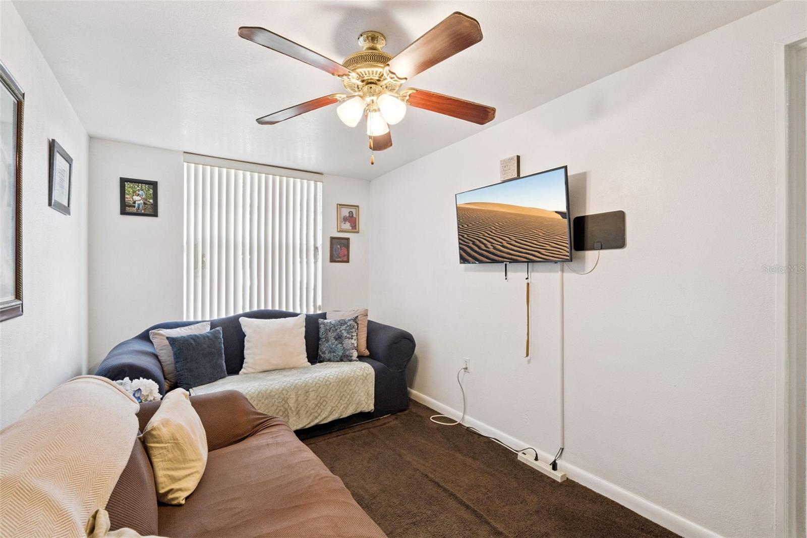 Image 19 of 32 For 4926 Deauville Drive