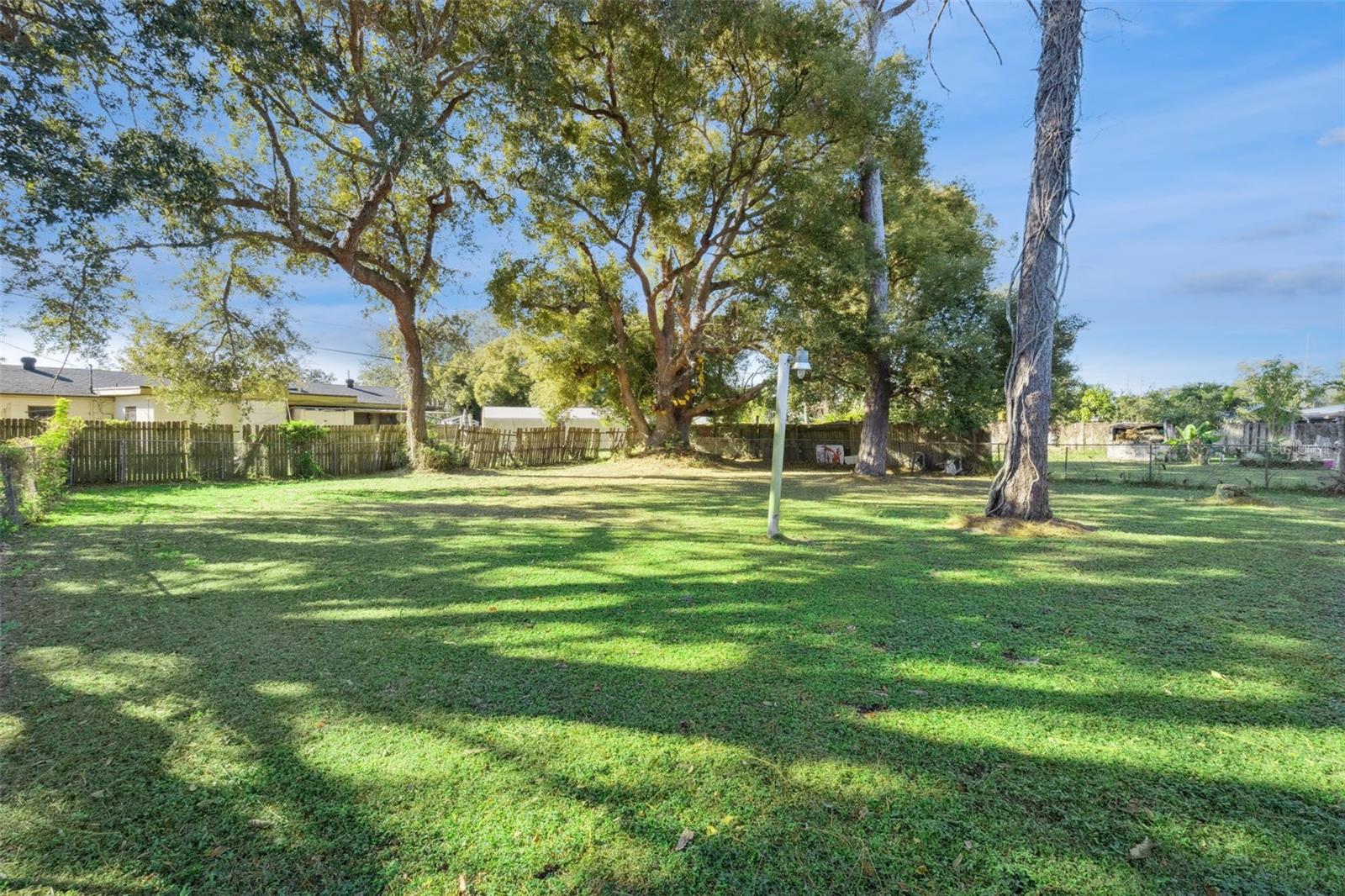 Image 23 of 32 For 4926 Deauville Drive