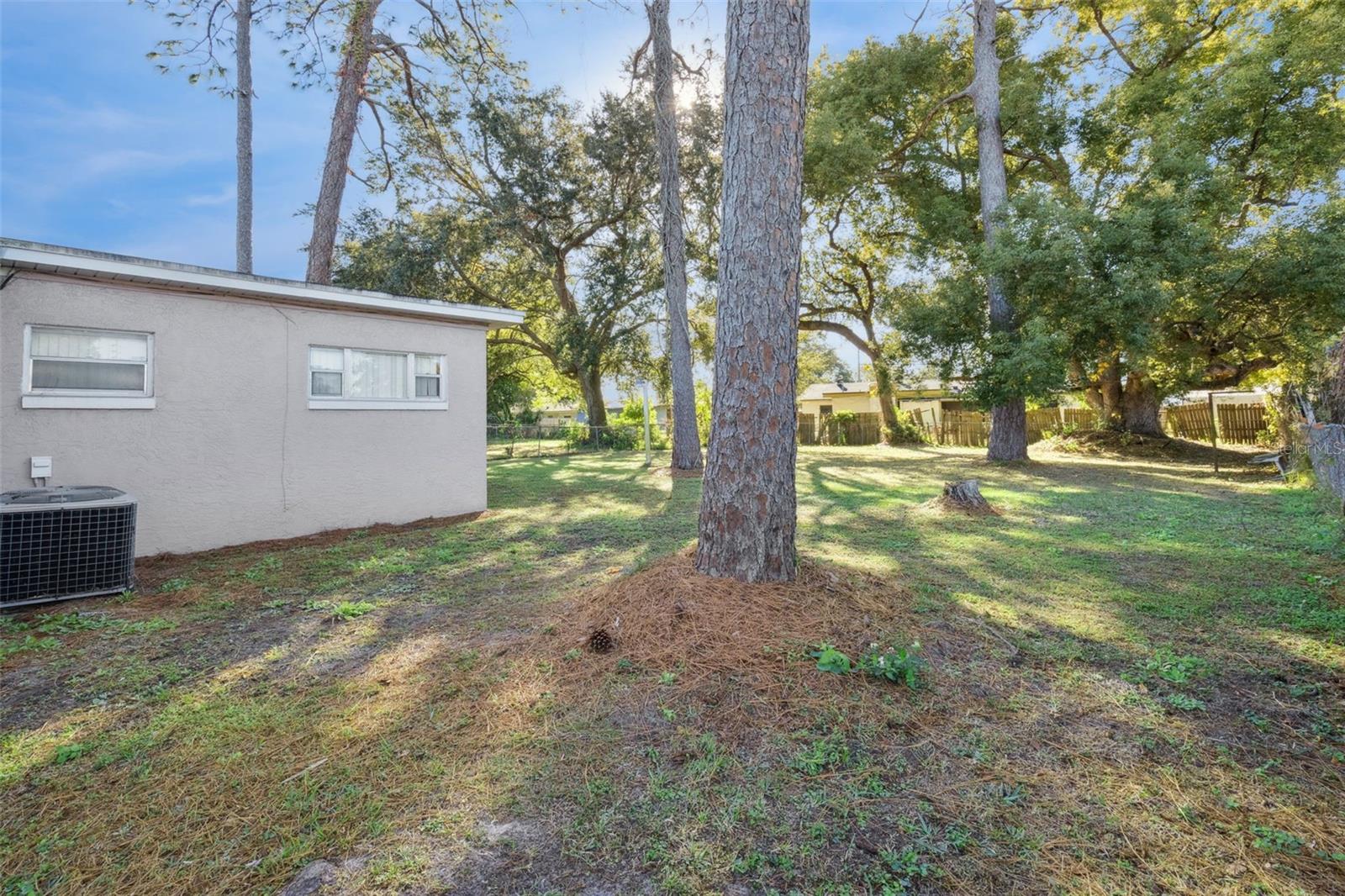 Image 29 of 32 For 4926 Deauville Drive