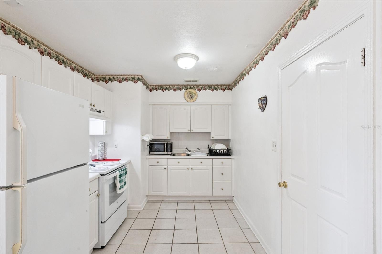 Image 8 of 32 For 4926 Deauville Drive