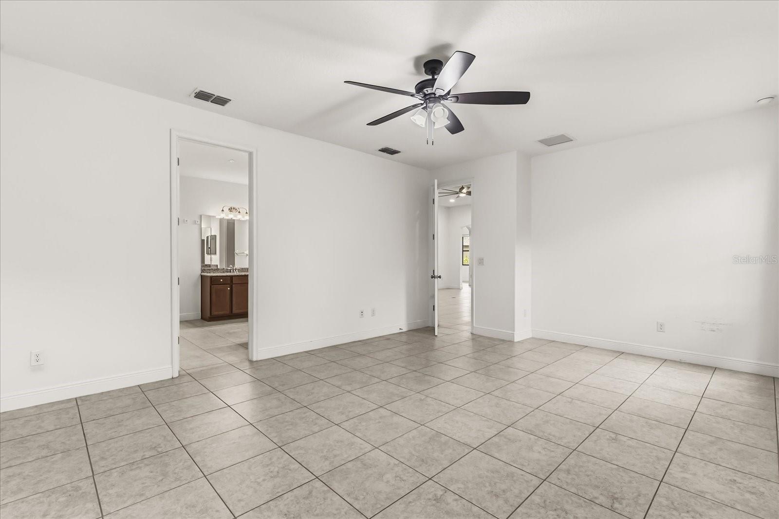 Image 17 of 44 For 3918 Gaviota Drive