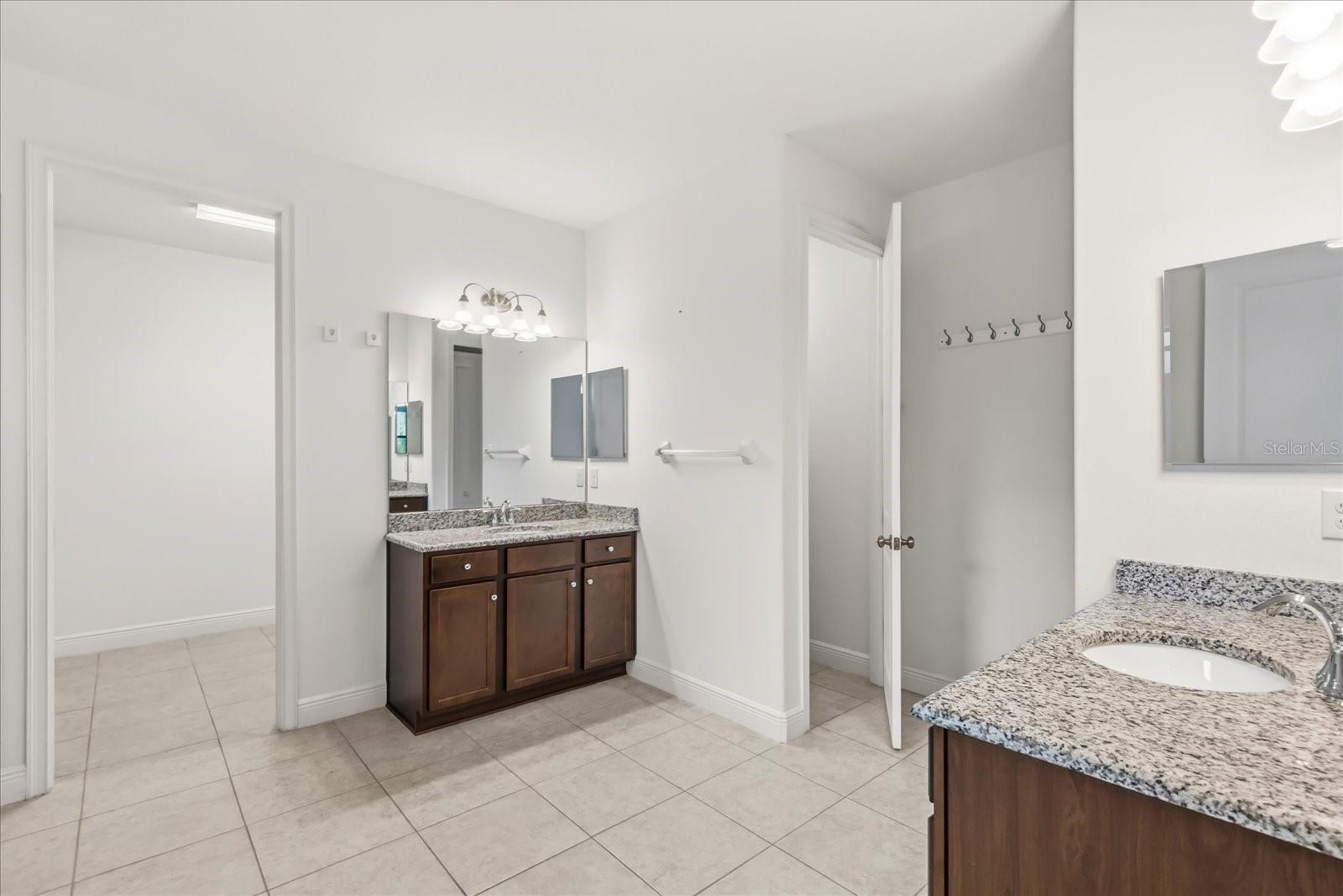 Image 18 of 44 For 3918 Gaviota Drive