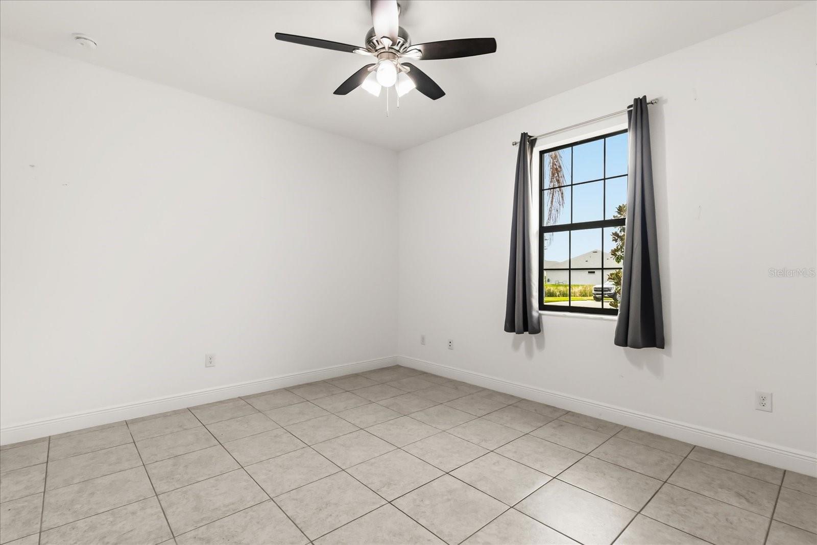 Image 23 of 44 For 3918 Gaviota Drive