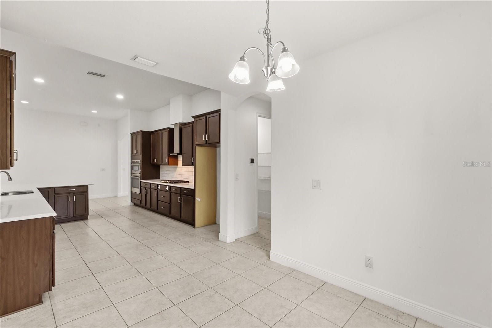 Image 9 of 44 For 3918 Gaviota Drive