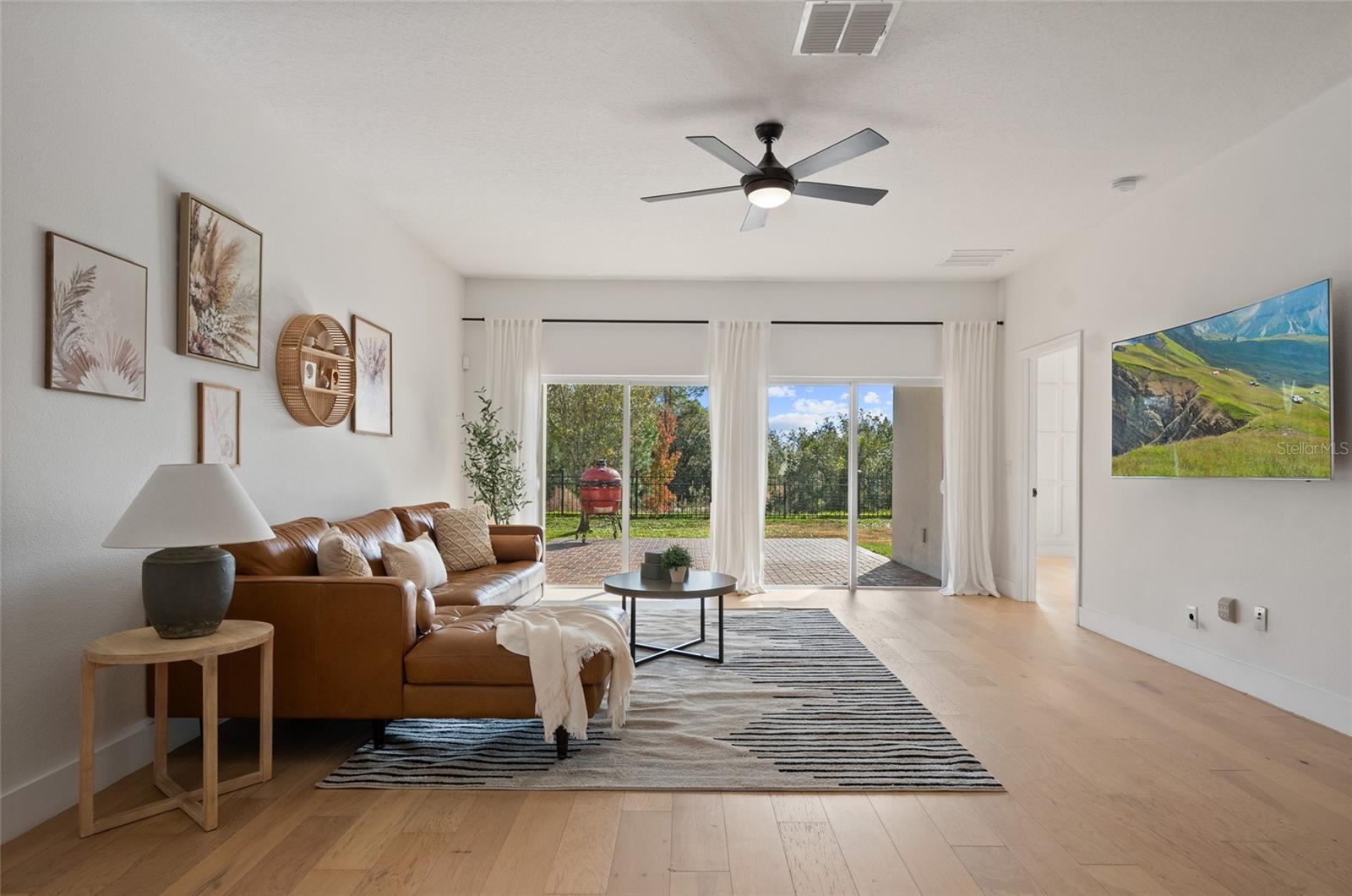 Image 24 of 74 For 10264 Lovegrass Lane