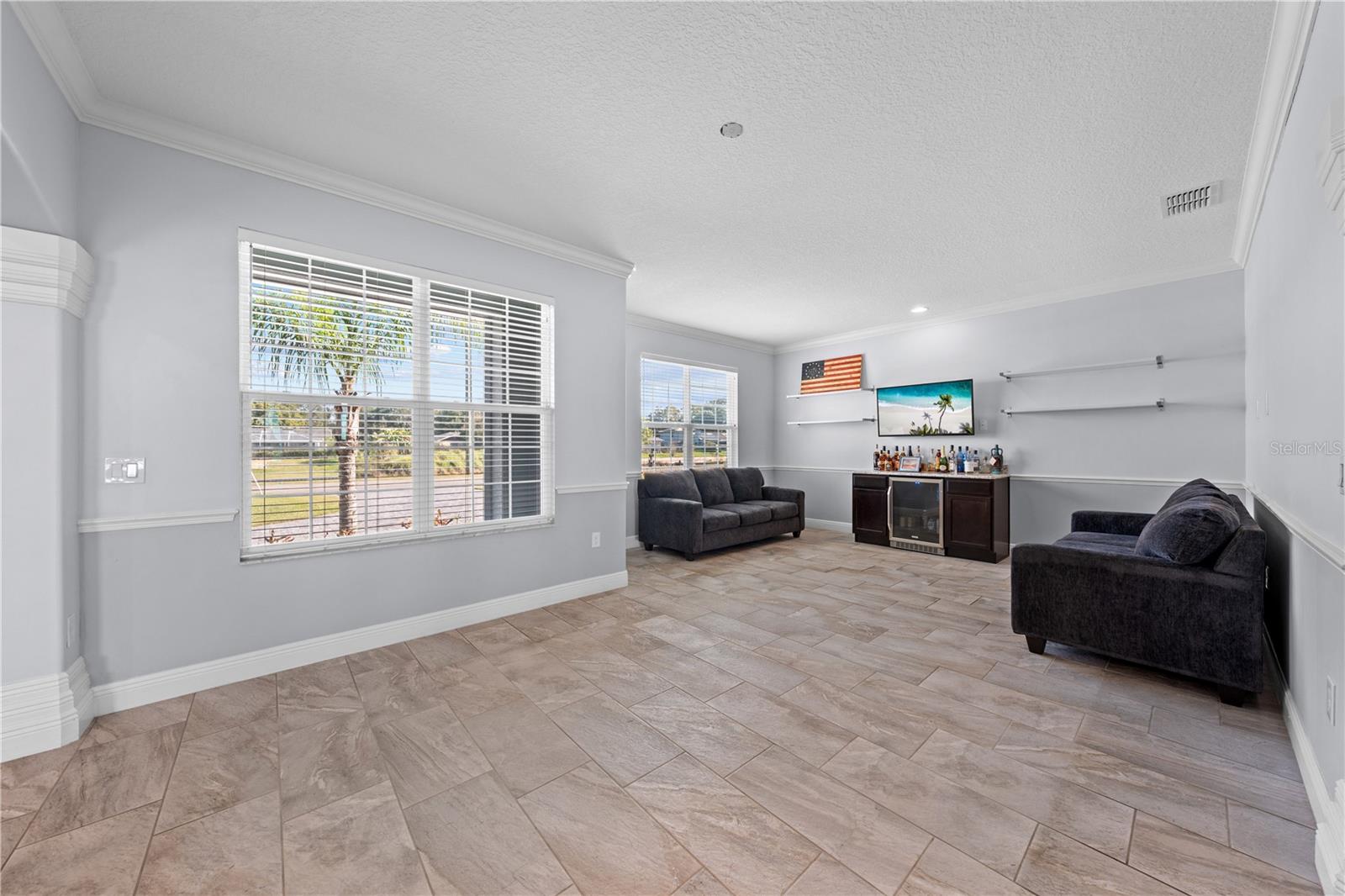 Image 10 of 78 For 720 Basin Drive