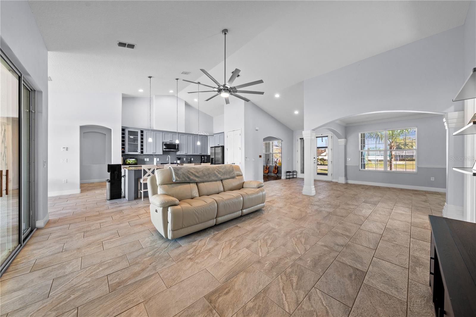 Image 17 of 78 For 720 Basin Drive