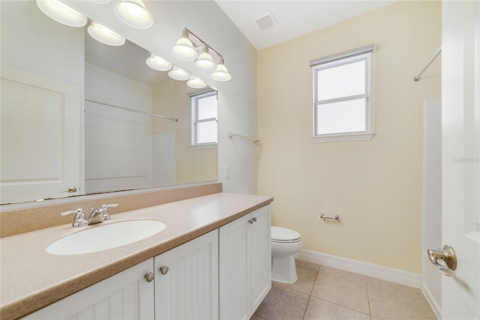 Image 3 of 12 For 11701 Verrazano Drive