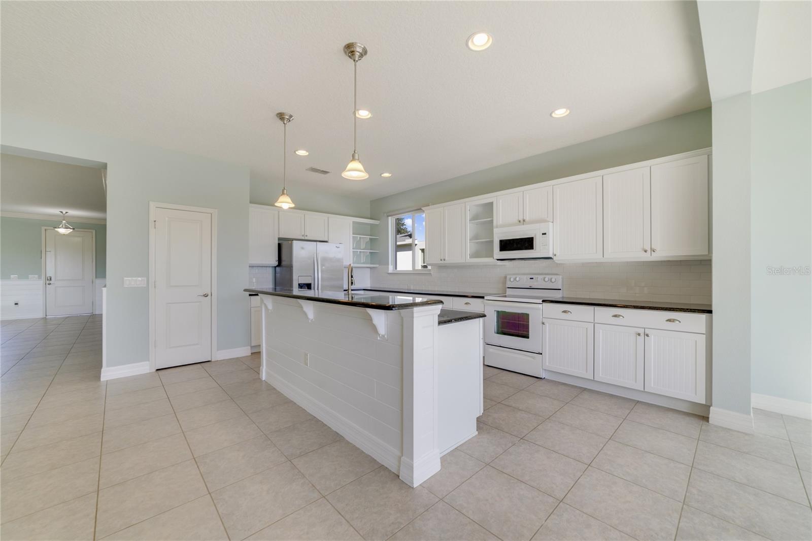 Image 5 of 12 For 11701 Verrazano Drive