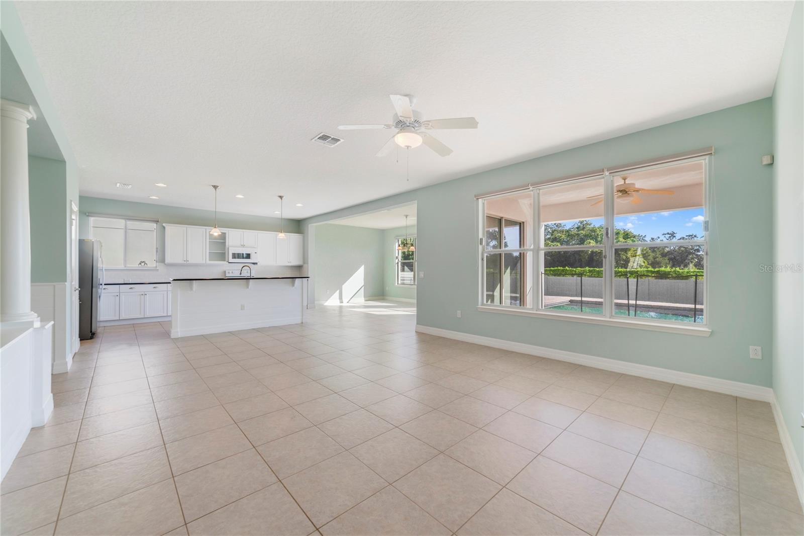 Image 7 of 12 For 11701 Verrazano Drive