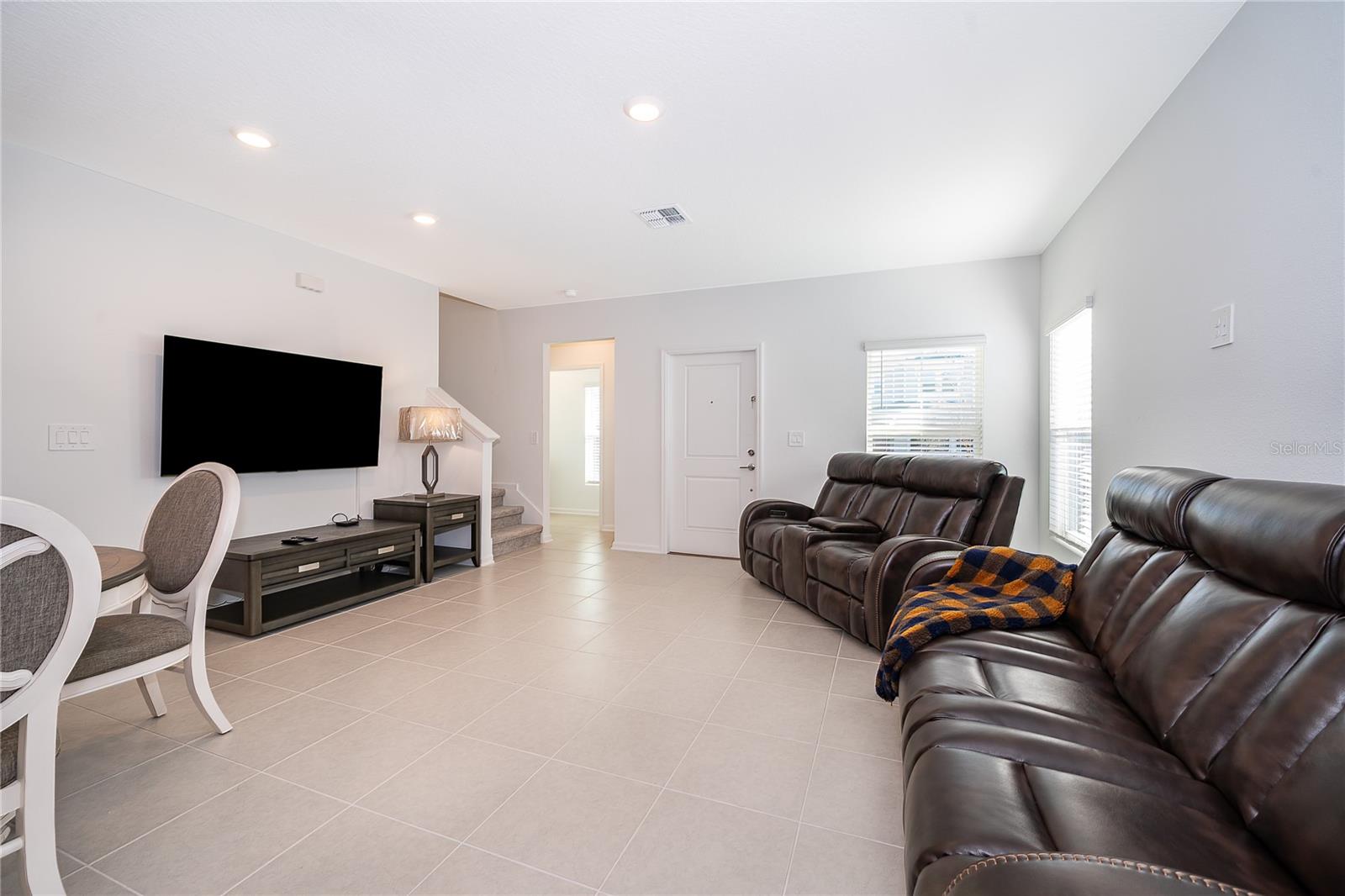 Image 4 of 23 For 7428 Ivy Tendril Avenue