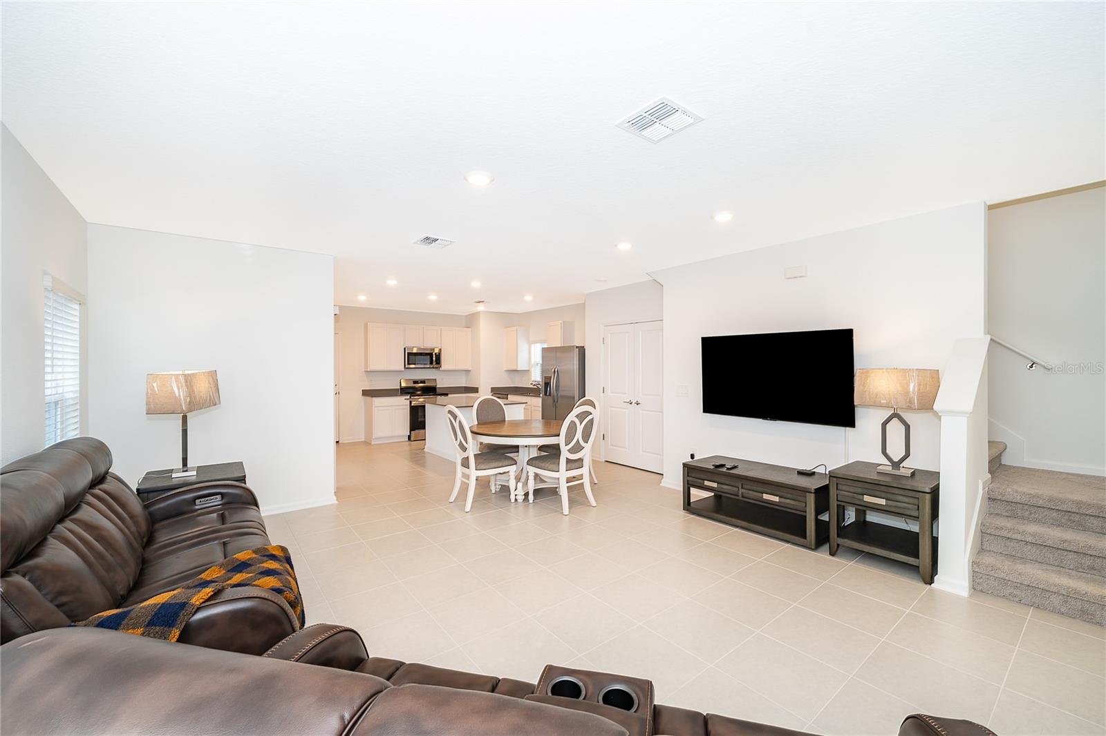 Image 5 of 23 For 7428 Ivy Tendril Avenue