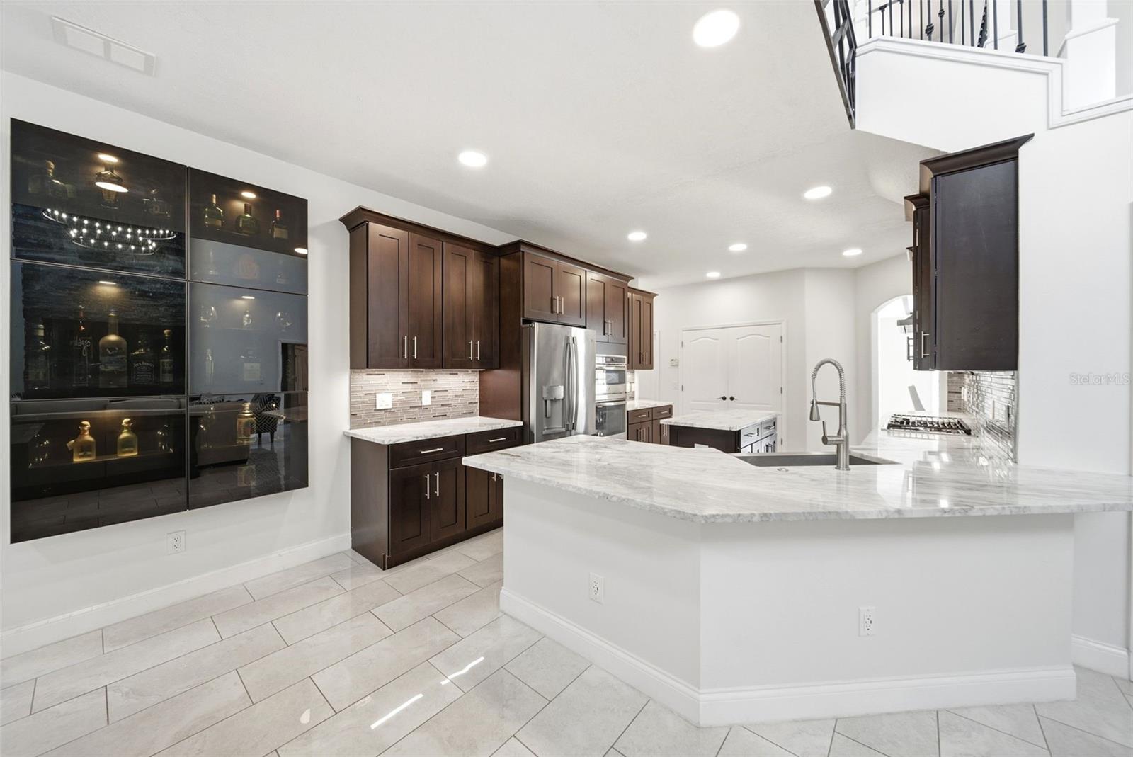 Image 16 of 59 For 990 Burlwood Court