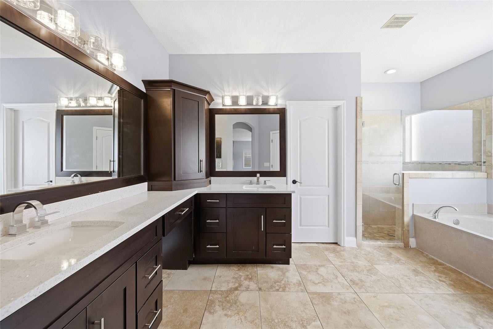 Image 22 of 59 For 990 Burlwood Court