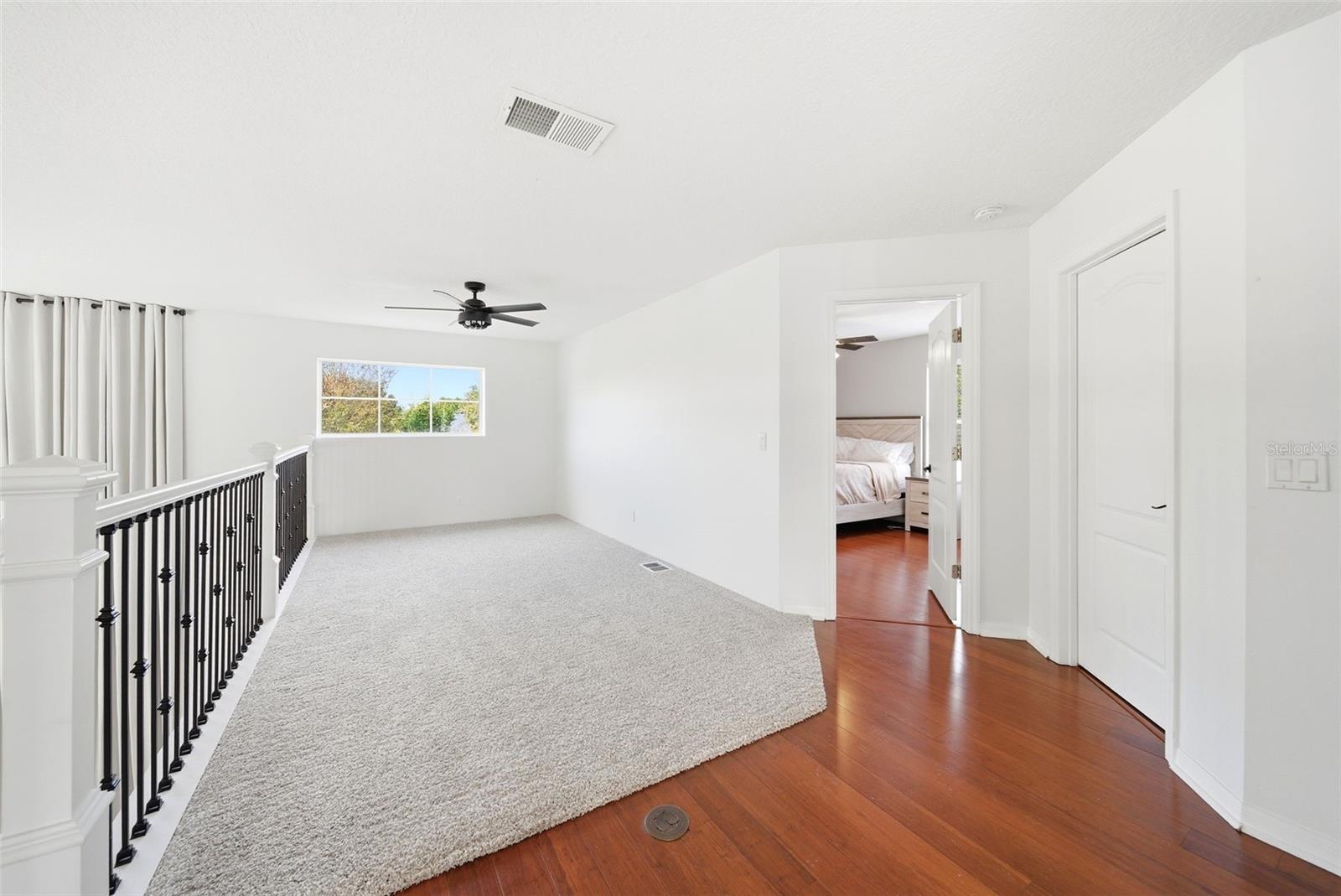 Image 29 of 59 For 990 Burlwood Court