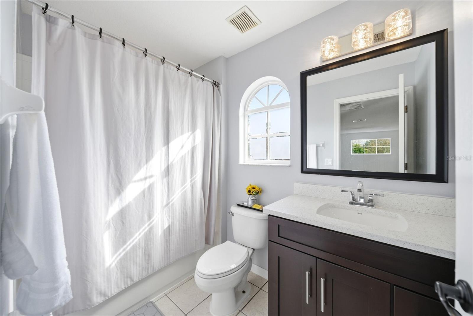 Image 33 of 59 For 990 Burlwood Court