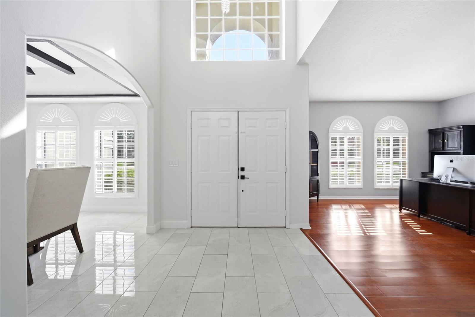 Image 6 of 59 For 990 Burlwood Court