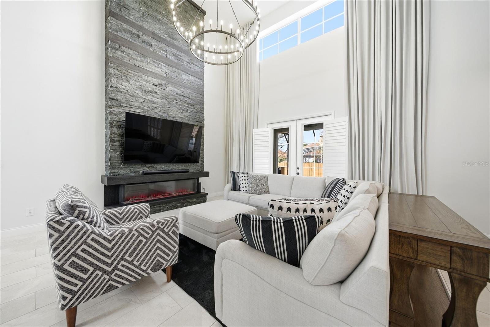 Image 8 of 59 For 990 Burlwood Court