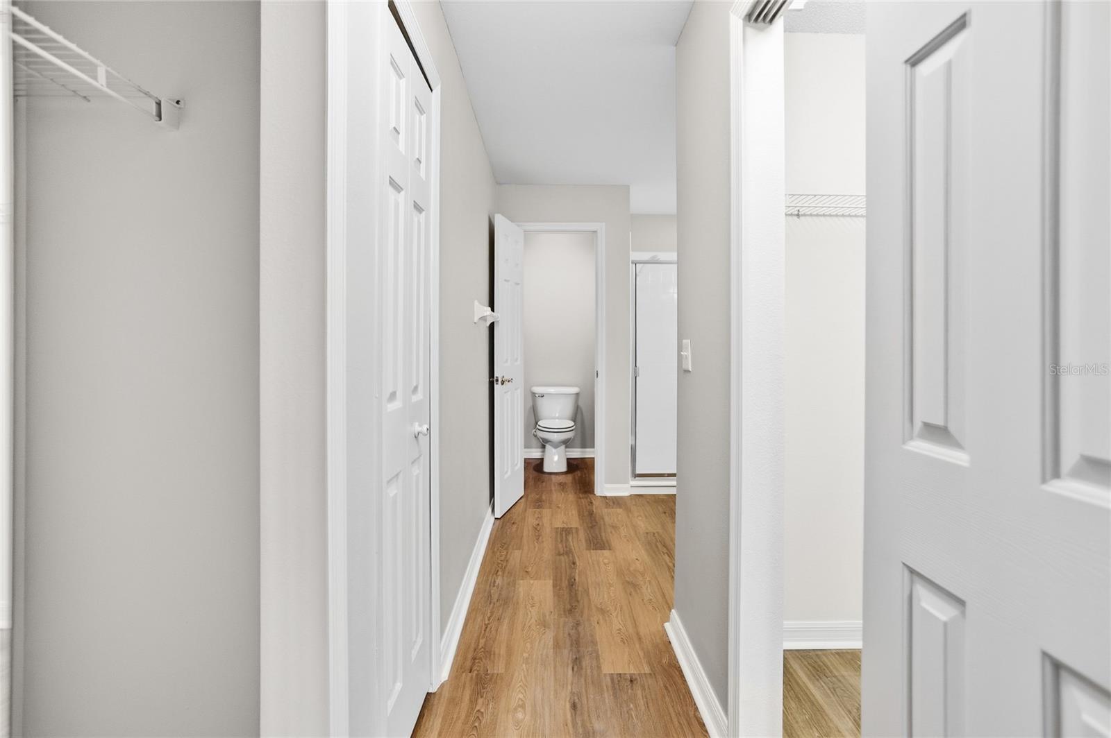 Image 10 of 30 For 6025 Spring Creek Court