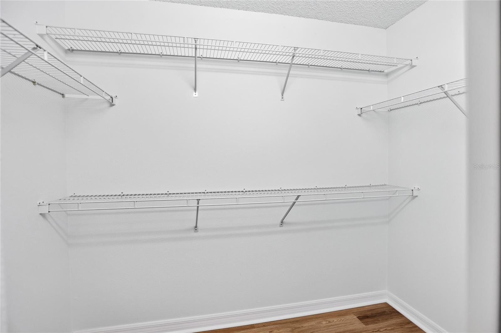 Image 11 of 30 For 6025 Spring Creek Court