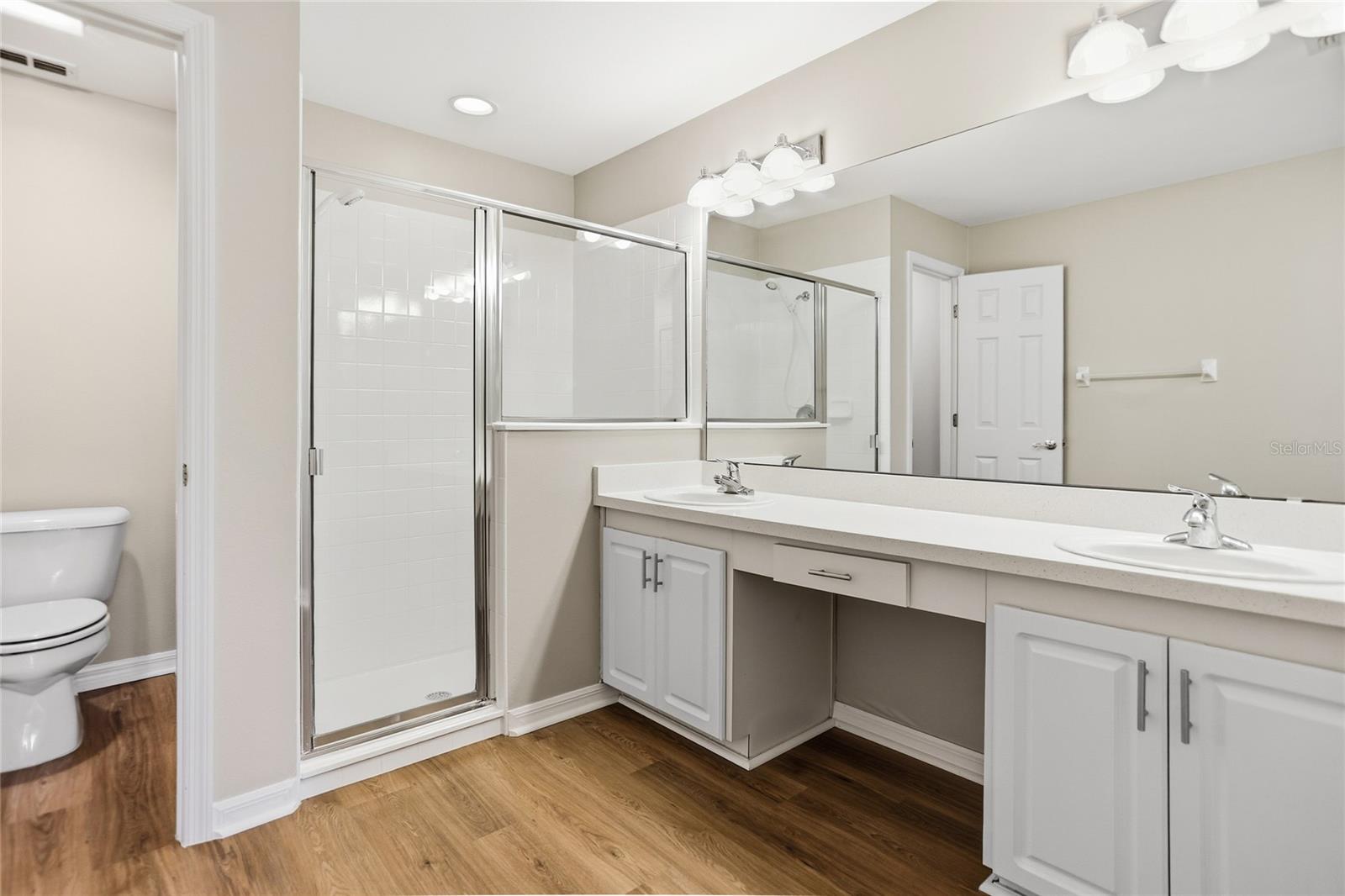 Image 12 of 30 For 6025 Spring Creek Court