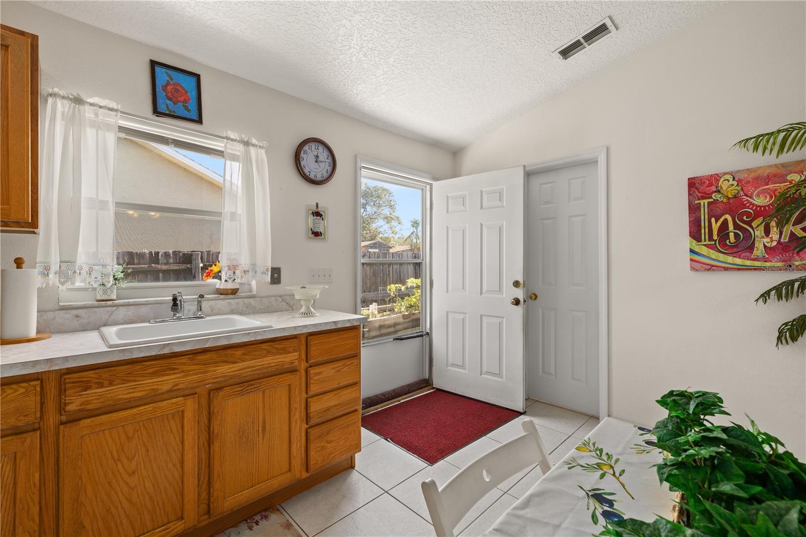 Image 20 of 30 For 6907 Log Jam Court