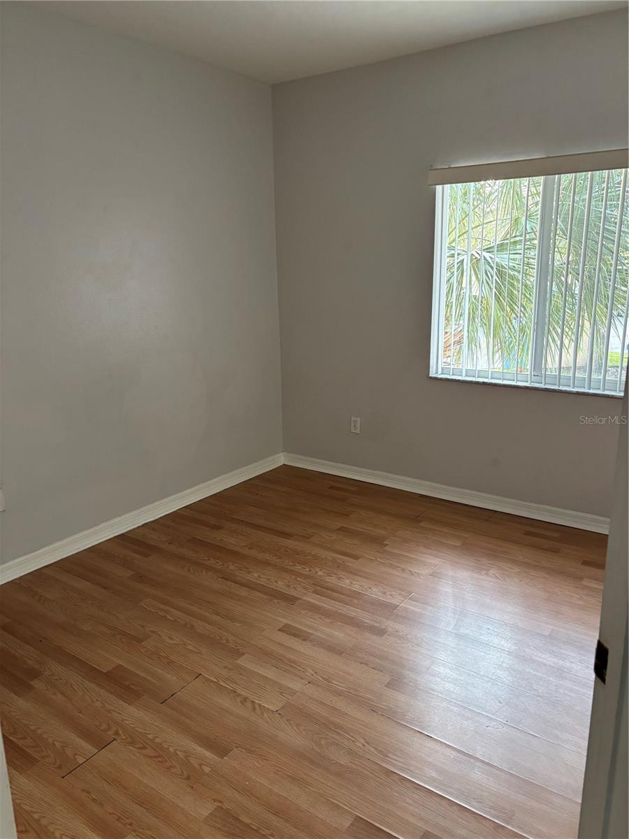 Image 10 of 21 For 533 Villa Del Sol Circle 202