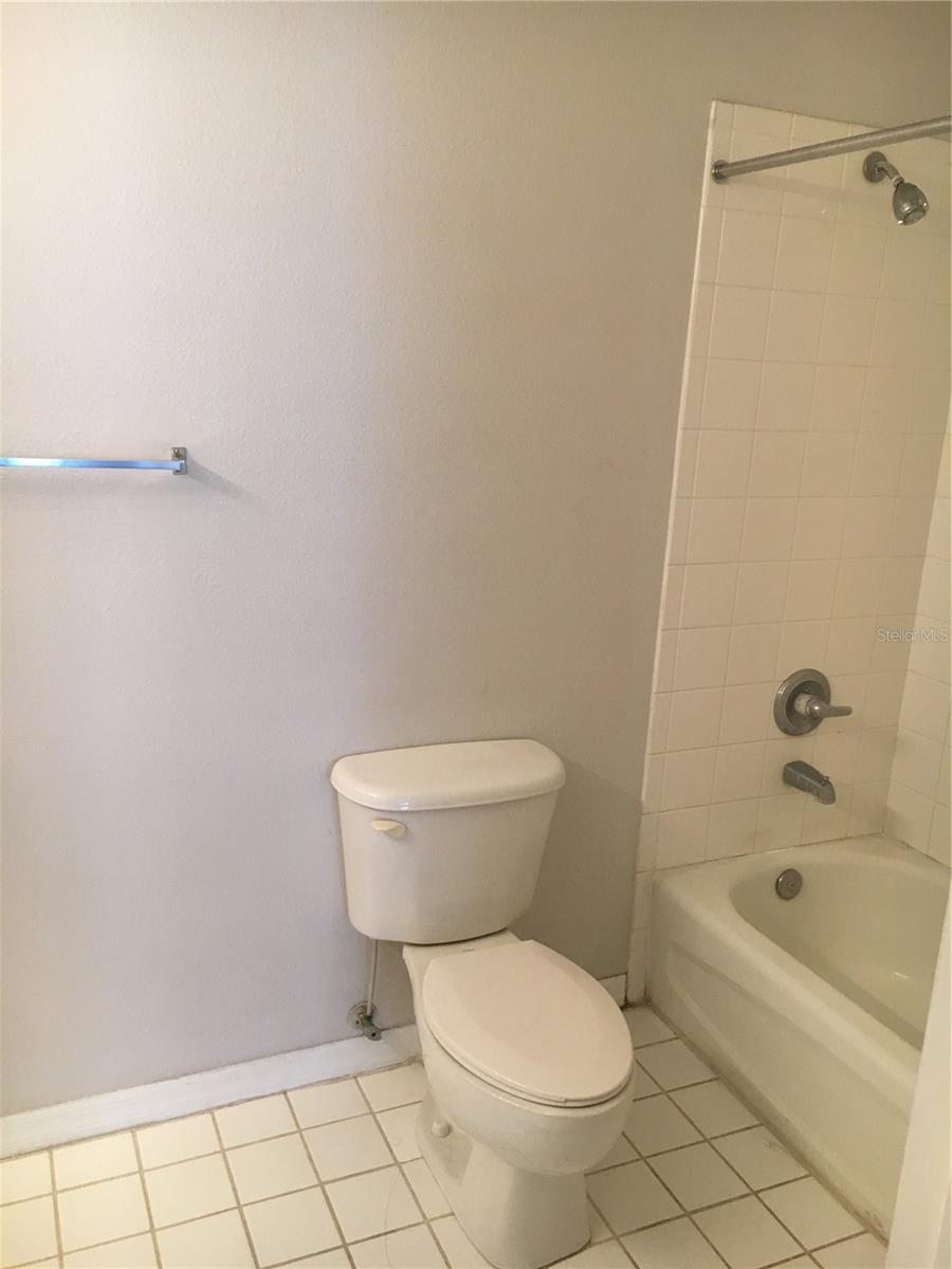 Image 16 of 21 For 533 Villa Del Sol Circle 202