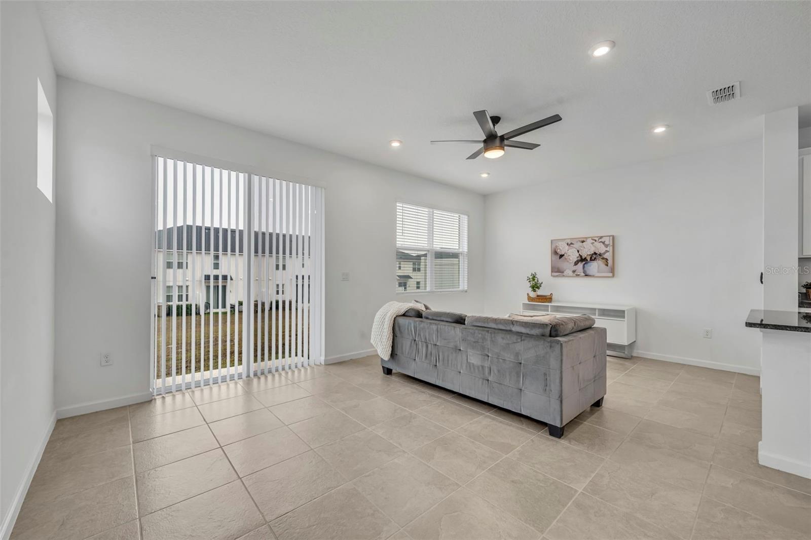 Image 5 of 47 For 1195 Boardwalk Place