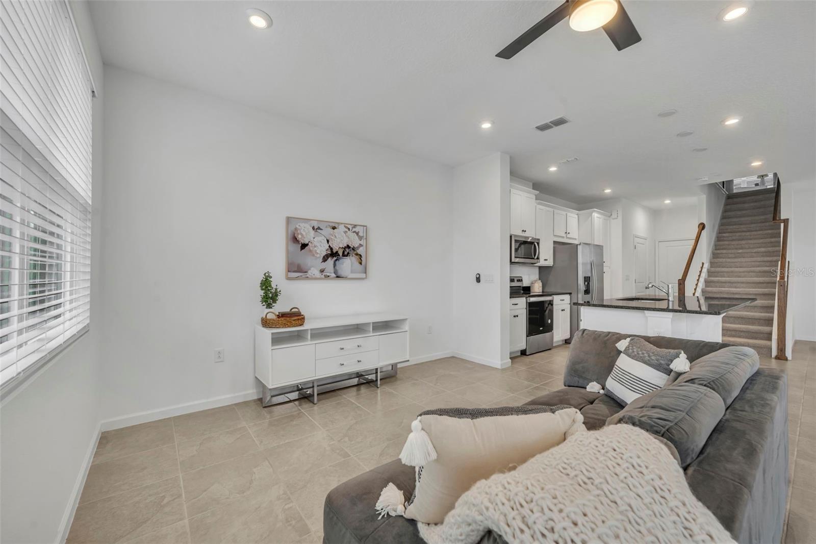 Image 7 of 47 For 1195 Boardwalk Place