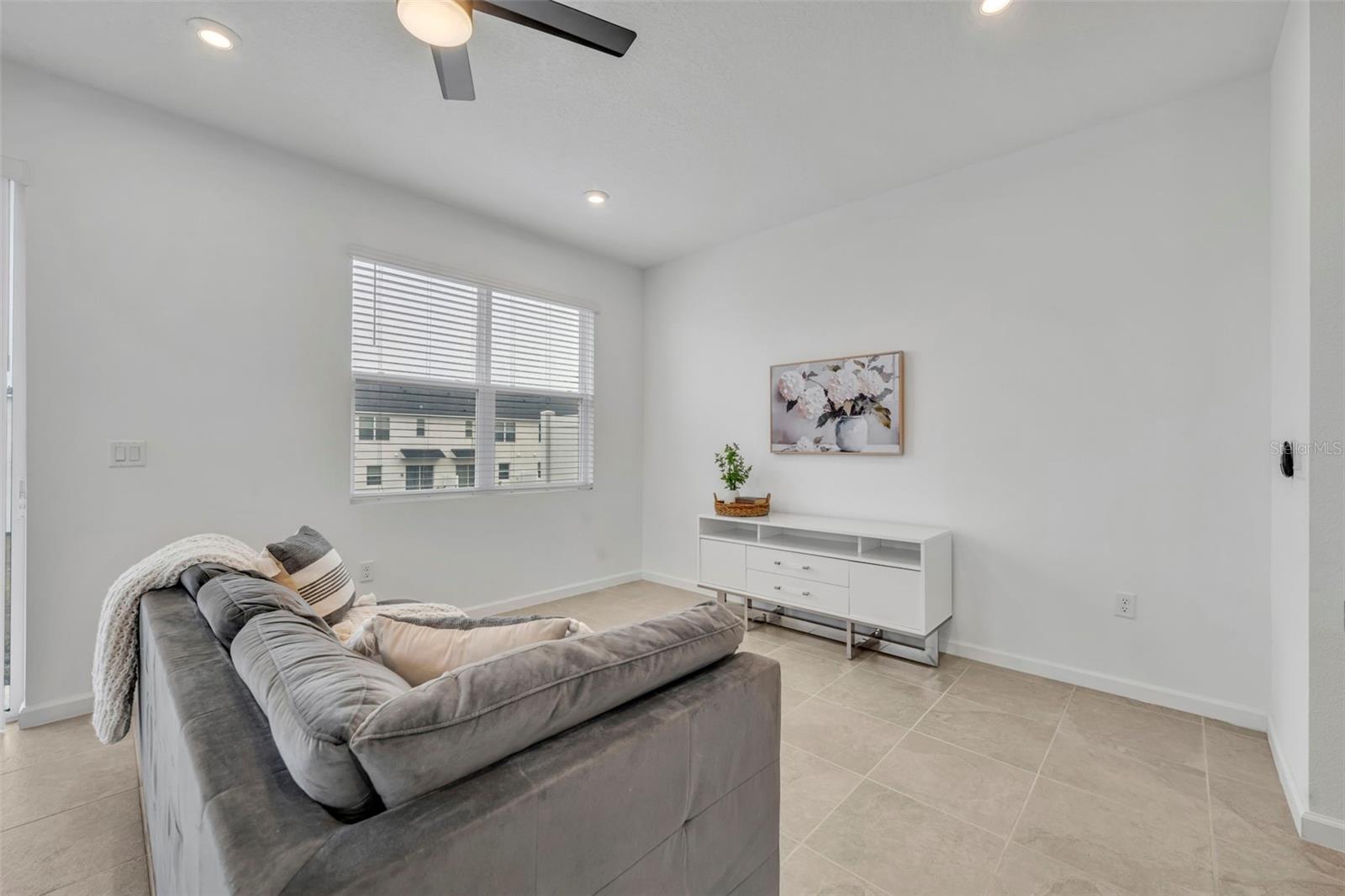 Image 8 of 47 For 1195 Boardwalk Place