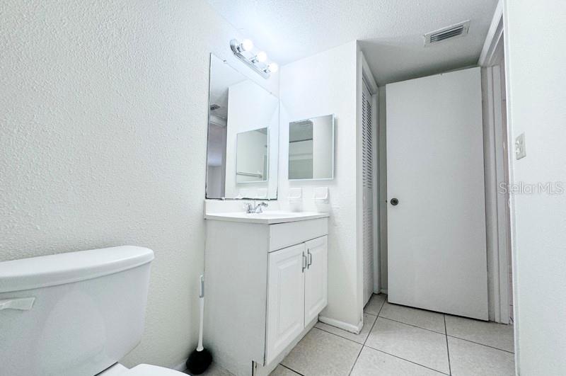 Image 16 of 45 For 2856 Somerset Park Drive 102