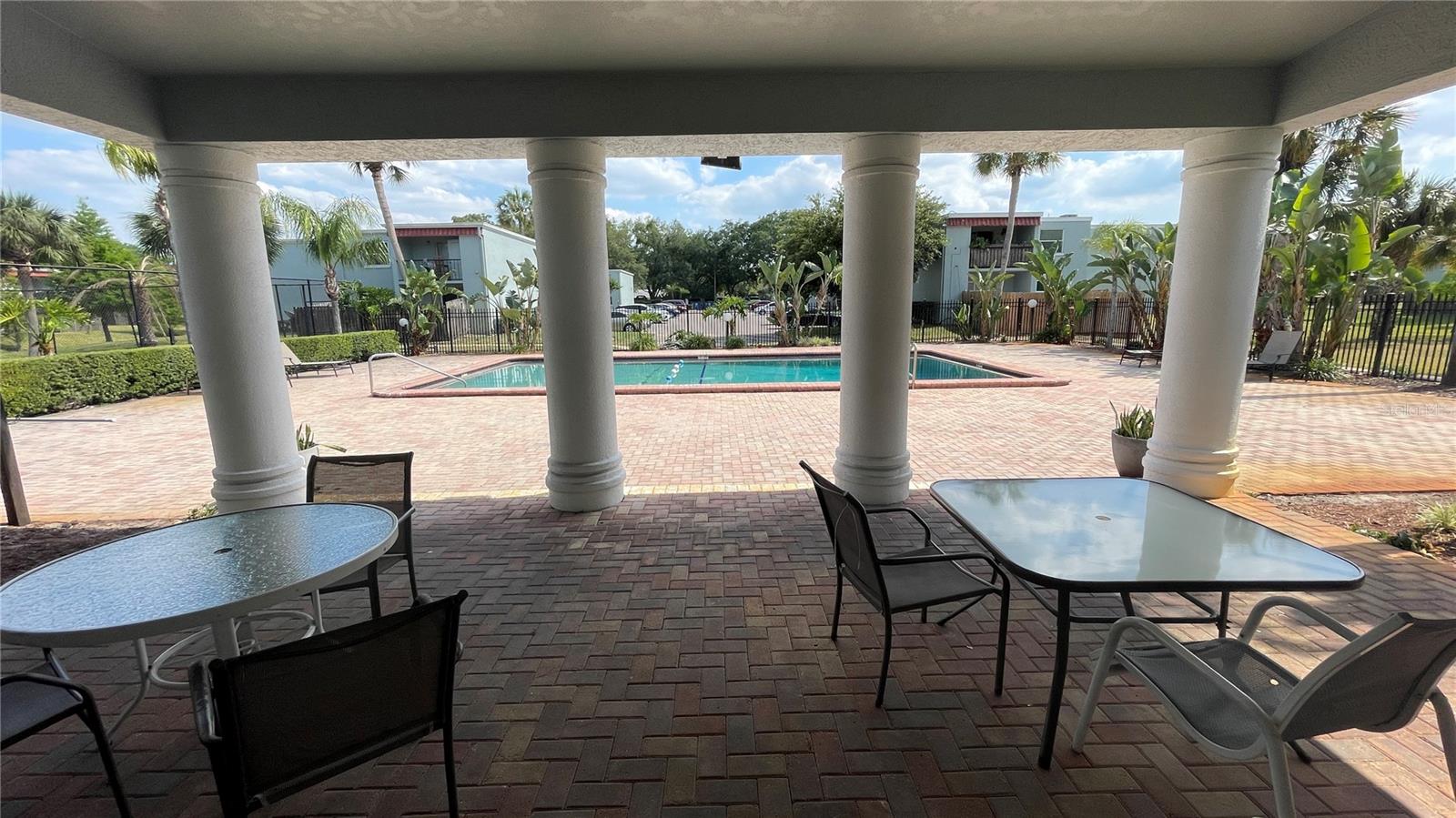 Image 19 of 45 For 2856 Somerset Park Drive 102