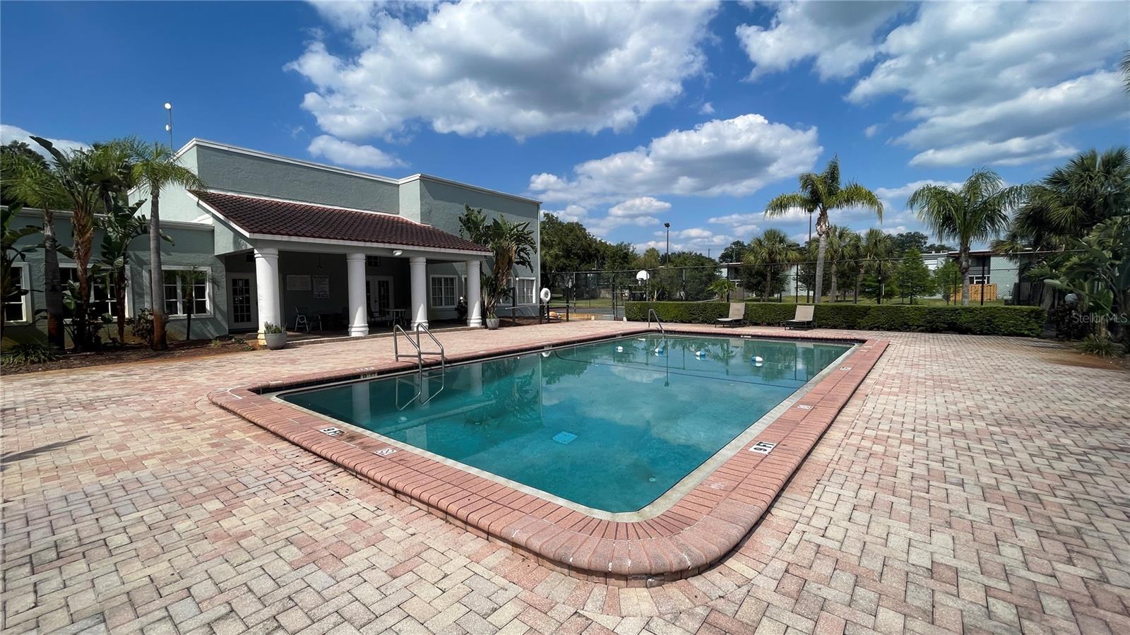 Image 24 of 45 For 2856 Somerset Park Drive 102