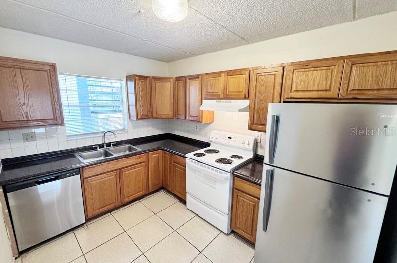 Image 7 of 45 For 2856 Somerset Park Drive 102