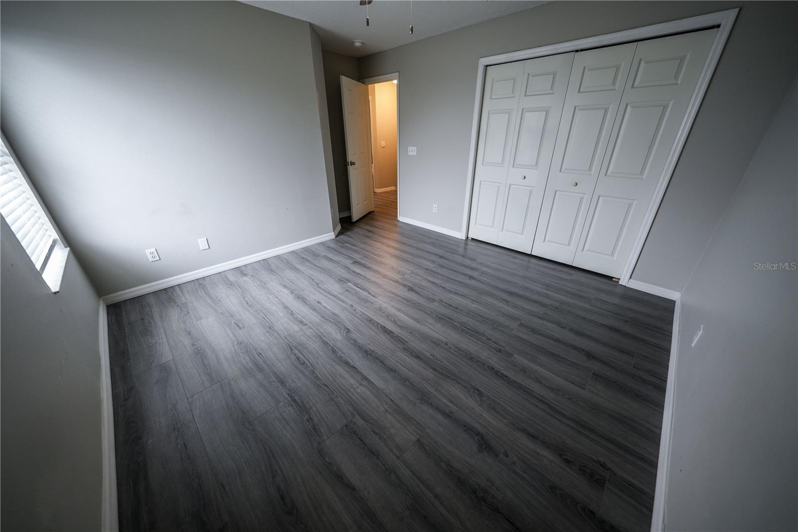 Image 11 of 23 For 1942 Knollcrest Drive