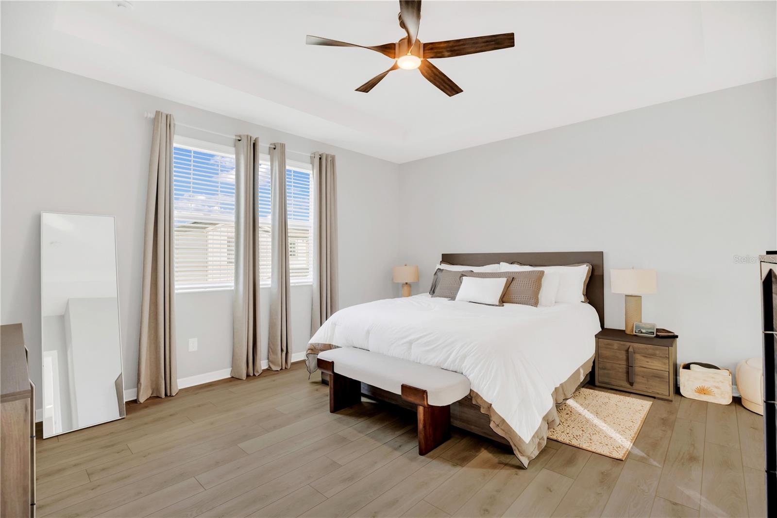 Image 14 of 33 For 635 Cheval Lane