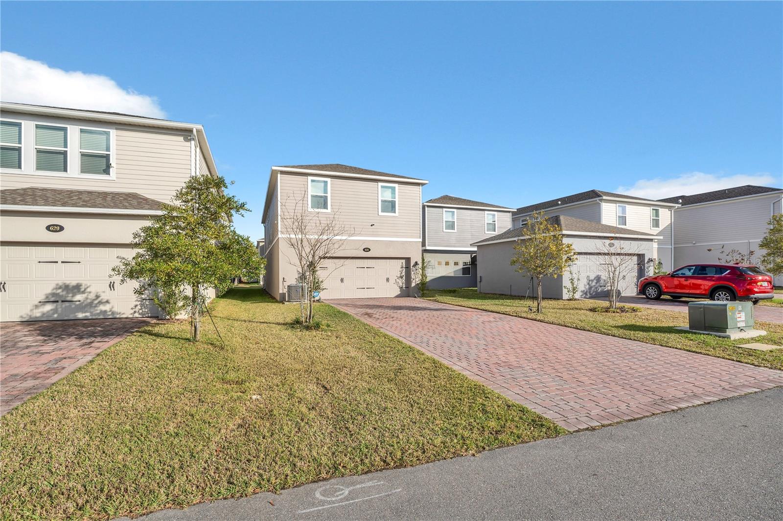 Image 25 of 33 For 635 Cheval Lane