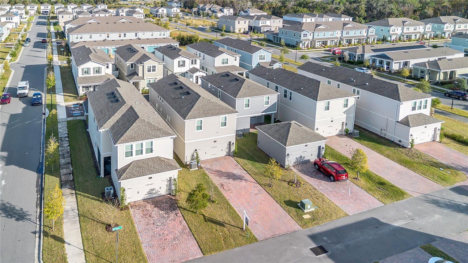 Image 27 of 33 For 635 Cheval Lane