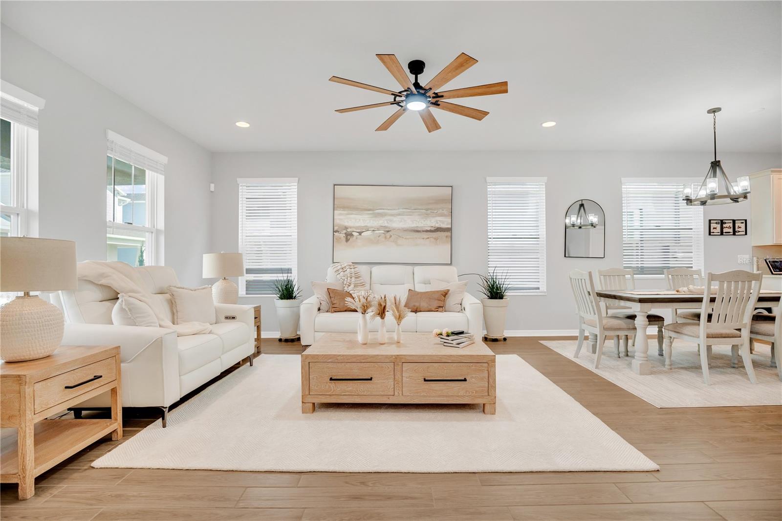 Image 3 of 33 For 635 Cheval Lane