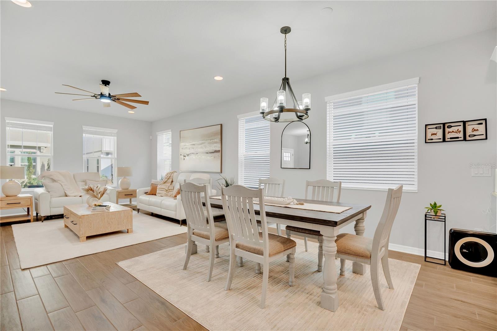 Image 6 of 33 For 635 Cheval Lane