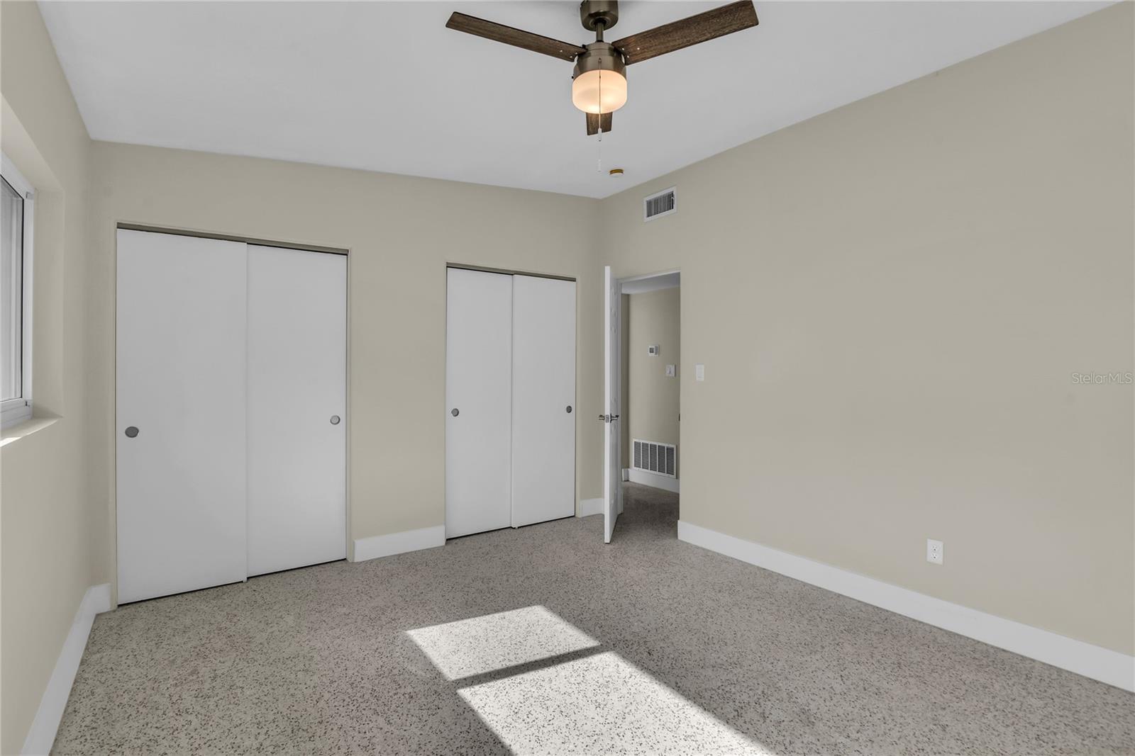 Image 23 of 29 For 1311 Silverstone Avenue