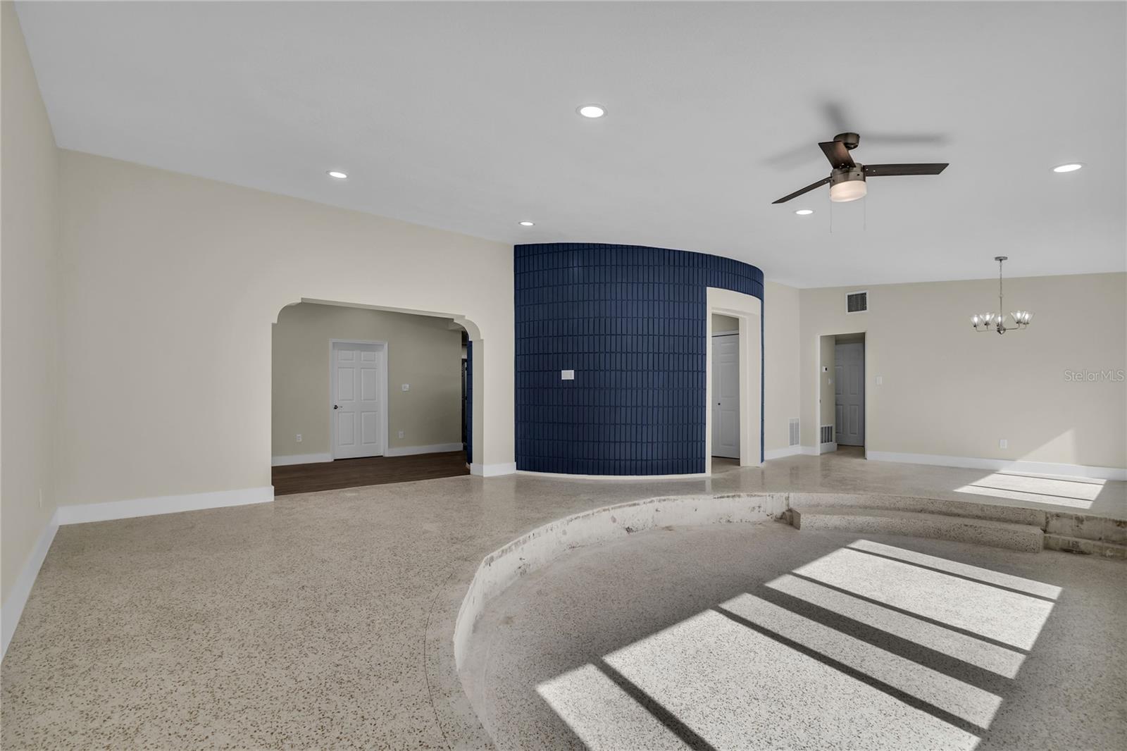 Image 3 of 29 For 1311 Silverstone Avenue