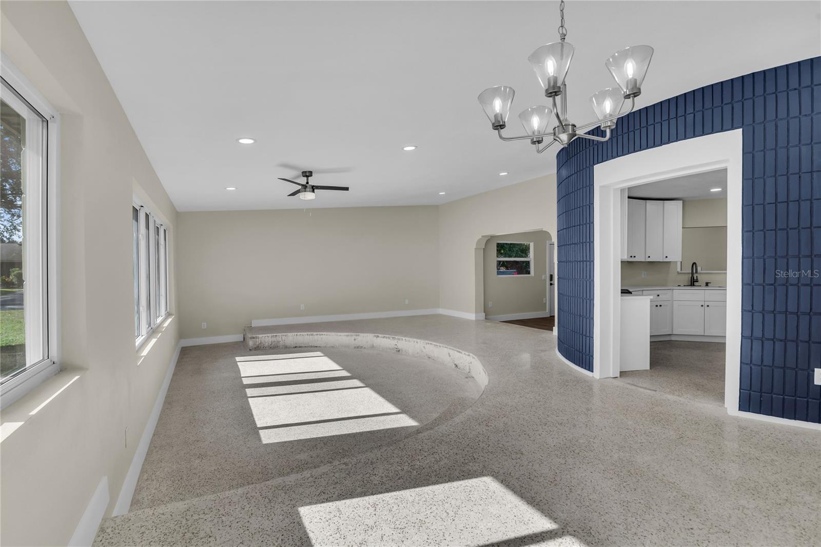 Image 4 of 29 For 1311 Silverstone Avenue