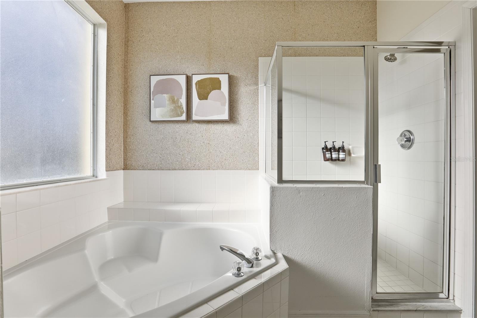 Image 24 of 49 For 8490 Oasis Key Cove